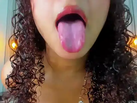 Sofiapassionne online show from 04-19-26, 01:54