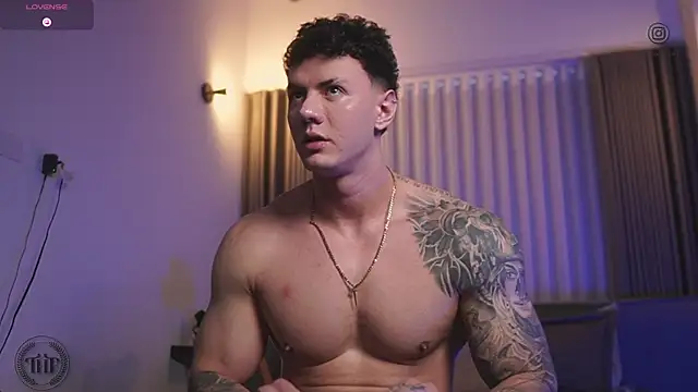 Thomas Falcon online show from 10-28-25, 10:23