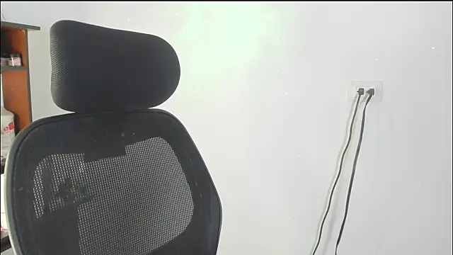 SofiaBermudez online show from 10-20-25, 04:13