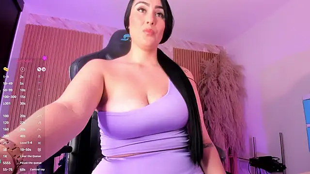 ashly moonn online show from 10-04-25, 02:15