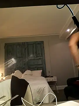 Snapshot of Astrid3 chatting on 10-19-25, 06:08 Astrid3 online show from 10-19-25, 06:08