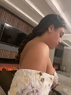 Snapshot of Salomeferreira_ chatting on 11-14-25, 04:28 Salomeferreira online show from 11-14-25, 04:28