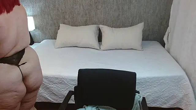 Snapshot of Cristhin_ chatting on 09-25-25, 06:50 Cristhin online show from 09-25-25, 06:50