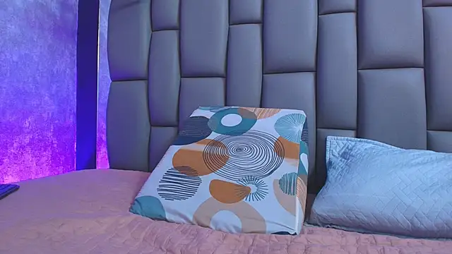 kissme luna online show from 09-19-25, 07:03