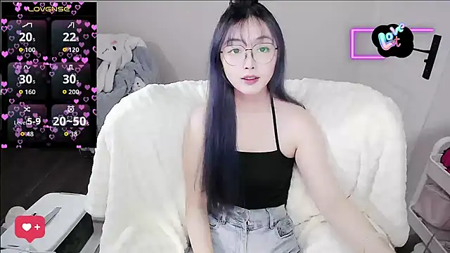 baby-yaya20 online show from 11-15-25, 08:22