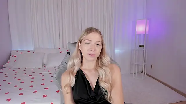 Susan Mimi online show from 09-18-25, 02:35