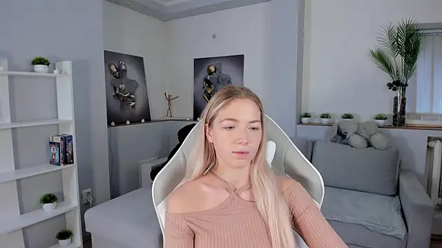 Susan Mimi online show from 09-28-25, 02:50