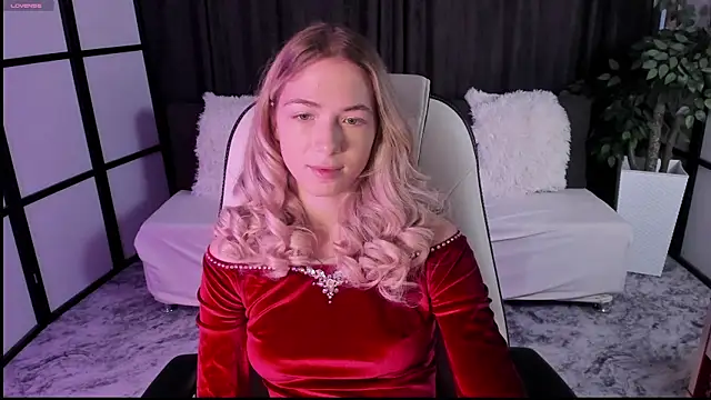 Susan Mimi online show from 10-27-25, 03:21