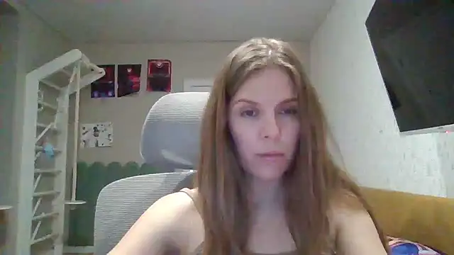 Snapshot of Zolira chatting on 06-14-26, 06:43 Zolira online show from 06-14-26, 06:43