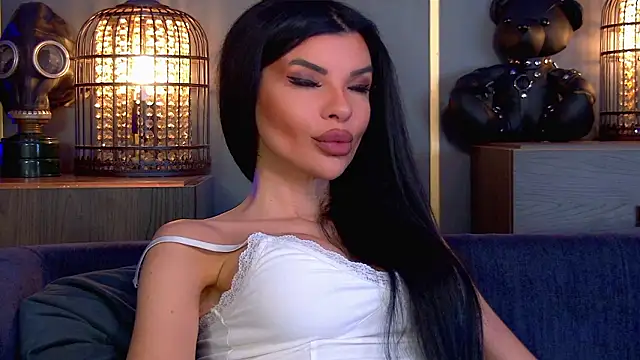 Snapshot of EleniaDevons chatting on 02-14-26, 11:18 EleniaDevons online show from 02-14-26, 11:18