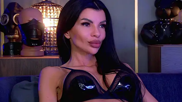 Snapshot of EleniaDevons chatting on 03-18-26, 01:47 EleniaDevons online show from 03-18-26, 01:47