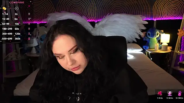 SerahMirabeli online show from 11-18-25, 08:13