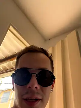 dimitryivanovv online show from 10-04-25, 06:39