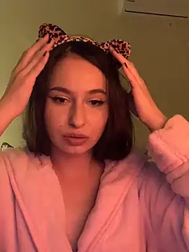 SunnyDane online show from 10-29-25, 01:41