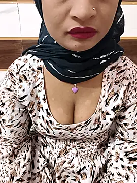 Itz Mayra  online show from 11-12-25, 06:14