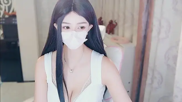 Snapshot of Aurora-77 chatting on 10-27-25, 11:47 Aurora-77 online show from 10-27-25, 11:47