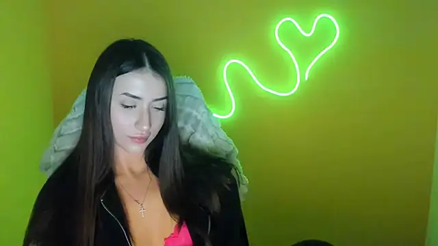 AlisaBubbles online show from 10-31-25, 06:58