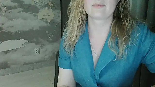 Snapshot of Zaliraa chatting on 07-25-26, 09:12 Zaliraa online show from 07-25-26, 09:12