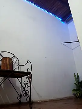 Snapshot of girlpee chatting on 10-03-25, 08:17 girlpee online show from 10-03-25, 08:17