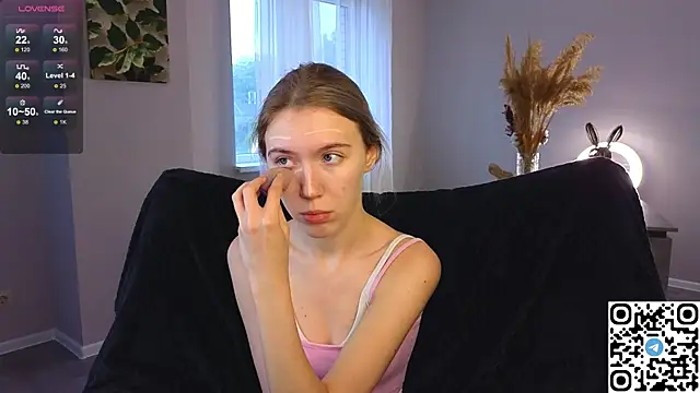 Succubelle online show from 10-05-25, 06:12