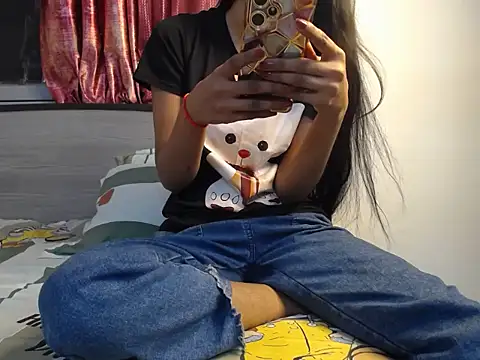 harleen-cam online show from 10-26-25, 05:08