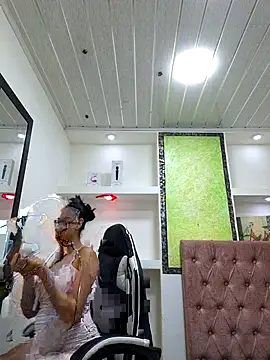 susan mooree online show from 10-16-25, 07:04