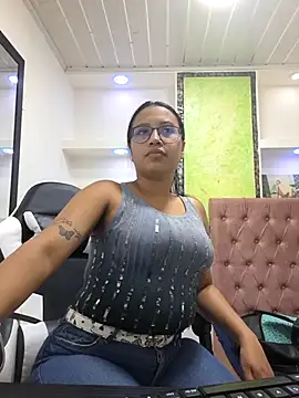 susan mooree online show from 11-30-25, 05:50