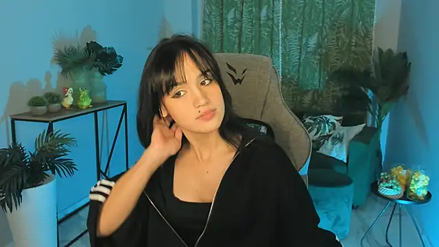 MonicaFarmer online show from 10-18-25, 08:31