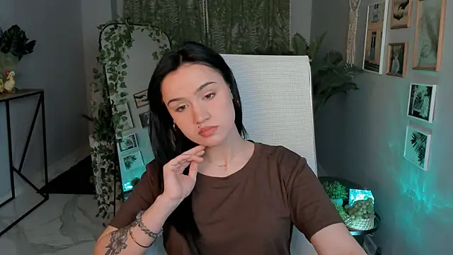 MonicaFarmer online show from 04-29-26, 11:22