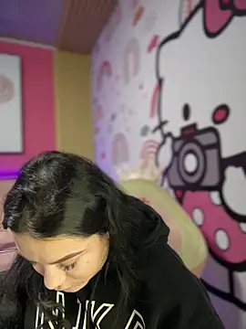 Snapshot of Megaan__More chatting on 11-12-25, 01:50 Megaan More online show from 11-12-25, 01:50