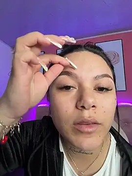 Snapshot of Megaan__More chatting on 12-15-25, 01:32 Megaan More online show from 12-15-25, 01:32