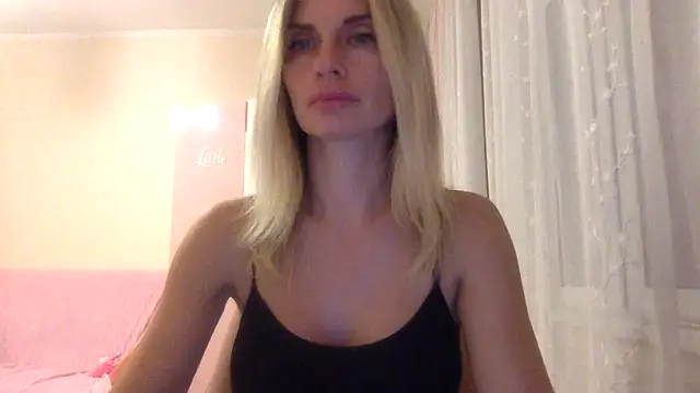 KarelliaStar online show from 09-28-25, 05:29