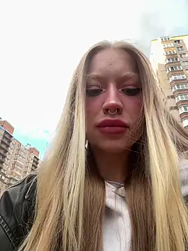 Sugar Pop online show from 09-19-25, 02:29