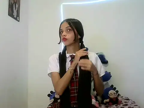 Snapshot of lucy_babyy chatting on 10-23-25, 08:13 lucy babyy online show from 10-23-25, 08:13