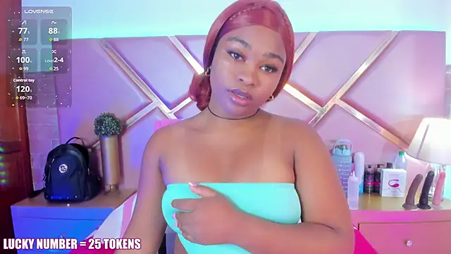 SophieSinclair online show from 04-25-26, 12:19