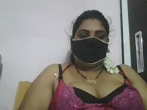 Snapshot of Nisha-telugu chatting on 10-05-25, 05:11 Nisha-telugu online show from 10-05-25, 05:11