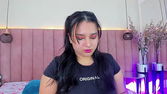 Snapshot of IvannaaVega chatting on 10-12-25, 05:06 IvannaaVega online show from 10-12-25, 05:06