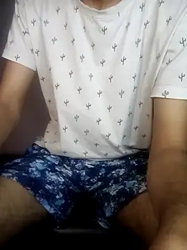 Snapshot of ash706339 chatting on 12-04-25, 11:19 ash706339 online show from 12-04-25, 11:19