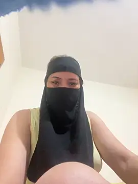 Snapshot of Wild-Nayra chatting on 03-09-26, 10:25 Wild-Nayra online show from 03-09-26, 10:25