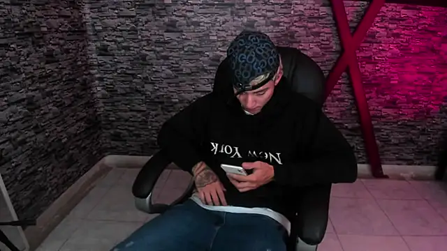 weesley boy online show from 10-07-25, 11:24