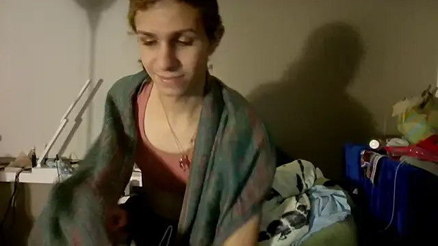 Snapshot of cuddlyavenue chatting on 10-08-25, 11:24 cuddlyavenue online show from 10-08-25, 11:24