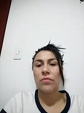 vanessa-titisM online show from 10-25-25, 04:42