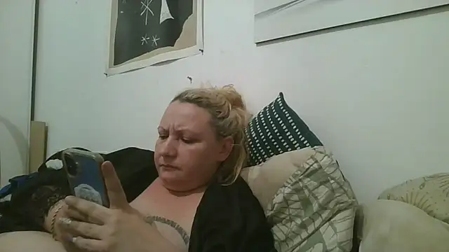 Snapshot of Bakala93 chatting on 05-15-26, 03:13 Bakala93 online show from 05-15-26, 03:13