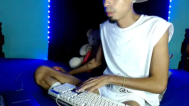 Alexx 1214 online show from 10-18-25, 04:04