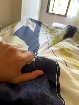 LAZ3R1 online show from 11-04-25, 08:02