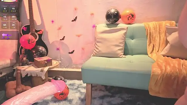 ashlynnlowe  online show from 10-09-25, 08:29