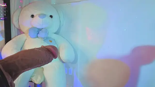 ashlynnlowe  online show from 04-28-26, 10:26