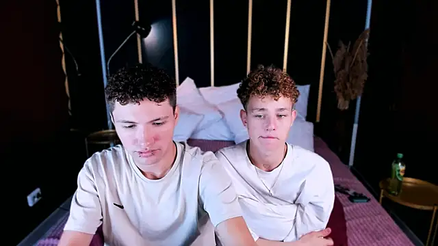 Snapshot of JonnyDarka chatting on 10-08-25, 11:08 JonnyDarka online show from 10-08-25, 11:08