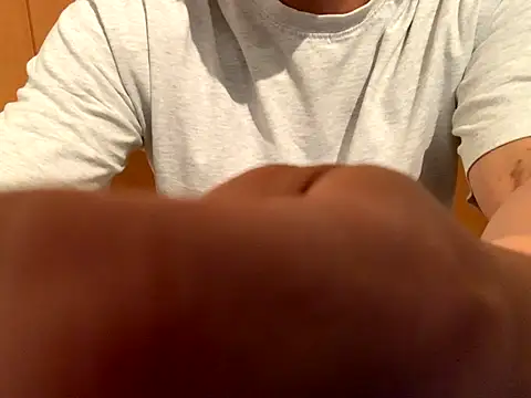 Snapshot of sa_to_shi_ chatting on 10-13-25, 02:28 sa to shi online show from 10-13-25, 02:28