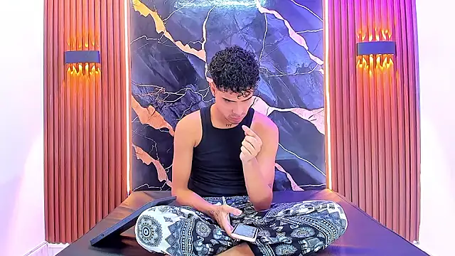 Snapshot of Lucky_boys__X chatting on 09-14-25, 11:42 Lucky boys X online show from 09-14-25, 11:42